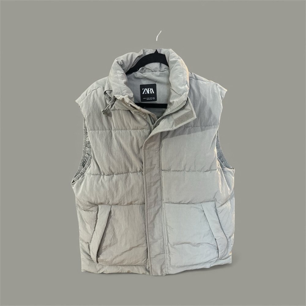 Zara Men's Light khaki Quilted Vest